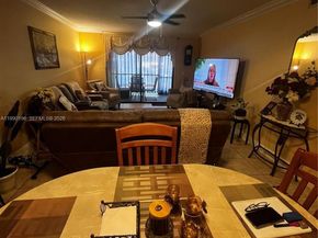 200 Berkley Rd 123, Hollywood FL 33024