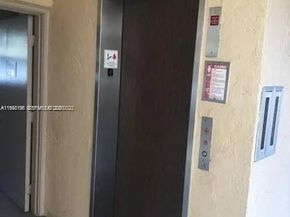 200 Berkley Rd 123, Hollywood FL 33024