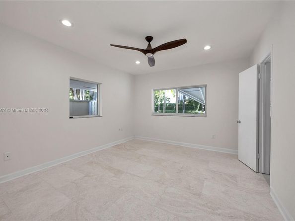 3566 Rockerman Rd, Miami FL 33133