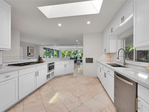 3566 Rockerman Rd, Miami FL 33133