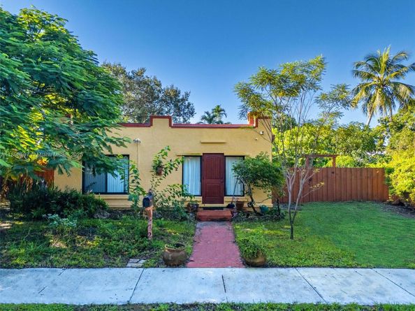 472 NE 130th St, North Miami FL 33161