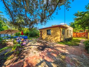 472 NE 130th St, North Miami FL 33161