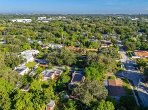 472 NE 130th St, North Miami FL 33161
