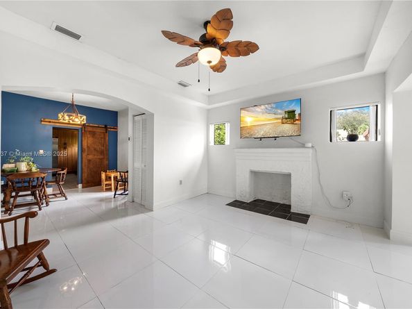 472 NE 130th St, North Miami FL 33161