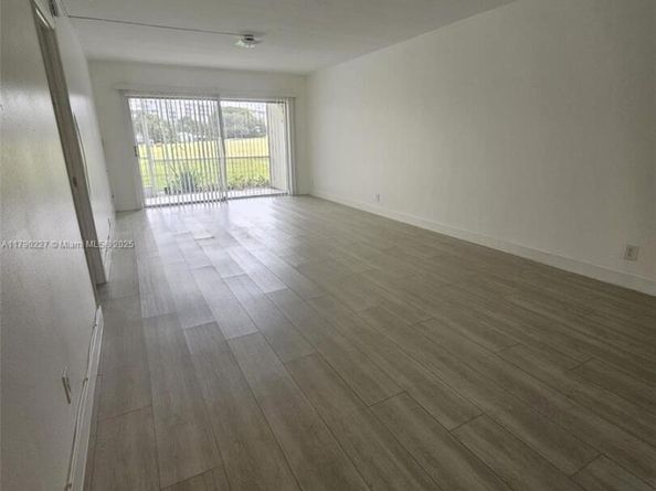 2900 N Palm Aire Dr 108, Pompano Beach FL 33069