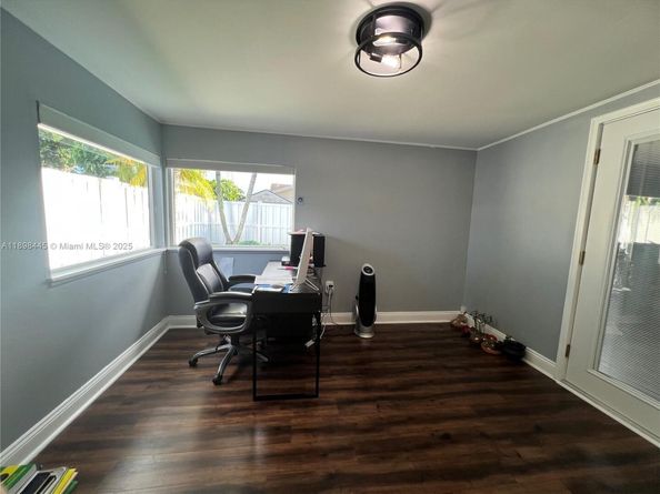 11370 NW 46th Pl, Sunrise FL 33323