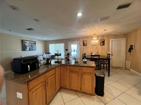11370 NW 46th Pl, Sunrise FL 33323