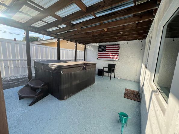 11370 NW 46th Pl, Sunrise FL 33323