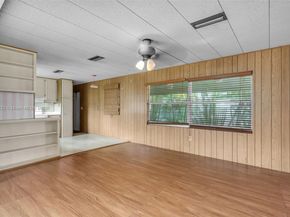 8360 SW 21st St, Davie FL 33324