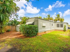 8360 SW 21st St, Davie FL 33324