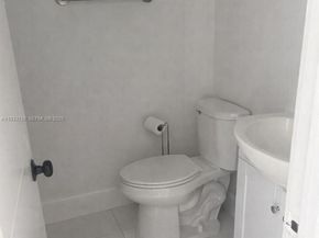 5250 SW 115th Ave, Miami FL 33165