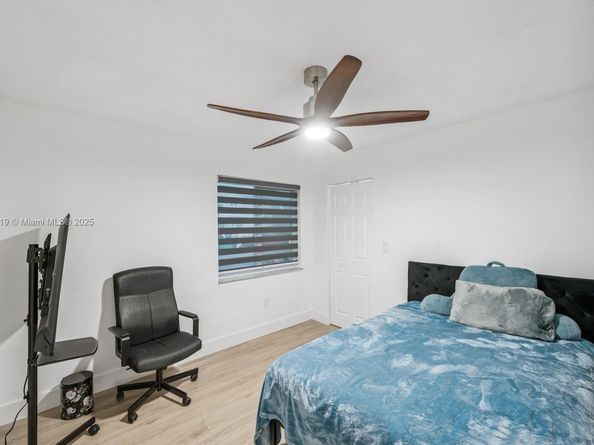 3250 SW 116th Pl, Miami FL 33165