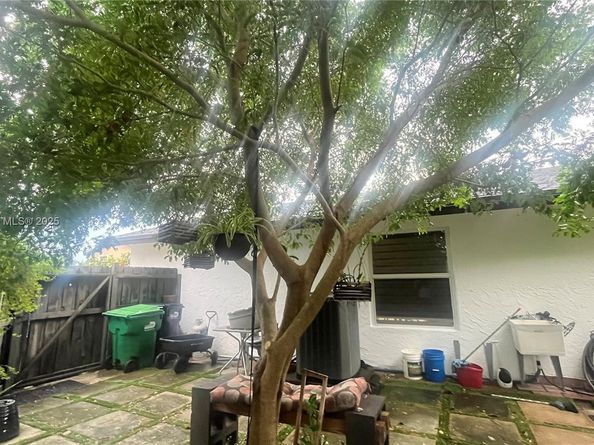 3250 SW 116th Pl, Miami FL 33165