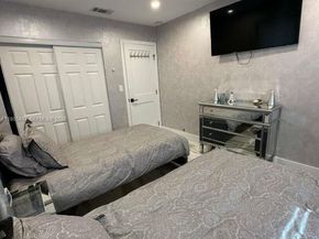 6761 Allen St, Hollywood FL 33024