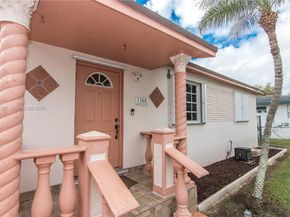 1300 NW 9th St, Homestead FL 33030