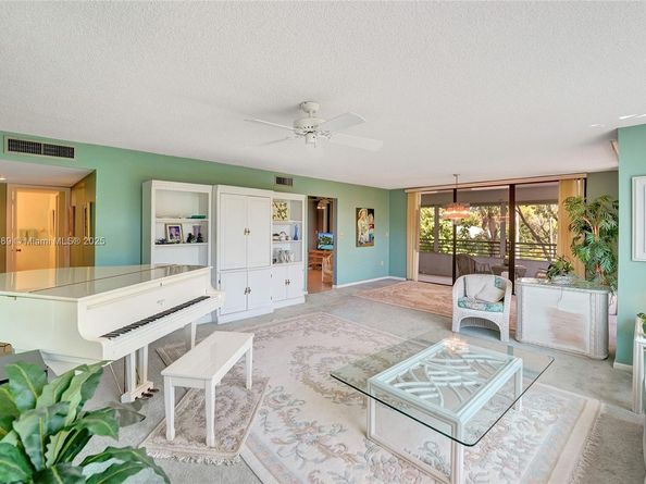 1480 Sheridan St 17B, Hollywood FL 33020