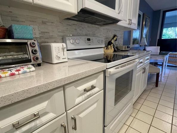 1480 Sheridan St 17B, Hollywood FL 33020
