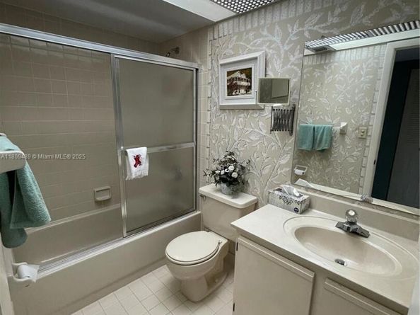 1480 Sheridan St 17B, Hollywood FL 33020