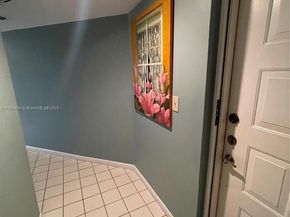 1480 Sheridan St 17B, Hollywood FL 33020