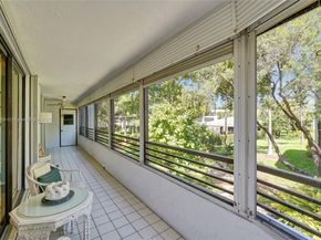 1480 Sheridan St 17B, Hollywood FL 33020