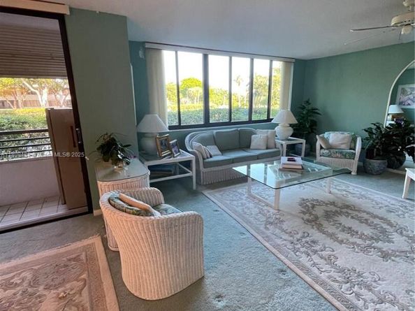 1480 Sheridan St 17B, Hollywood FL 33020