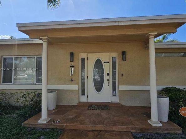 1732 NE 50th St, Pompano Beach FL 33064