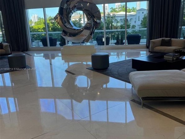 Undisclosed Address #A11858714, Aventura FL 33160