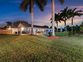 1651 NW 19th St, Homestead FL 33030