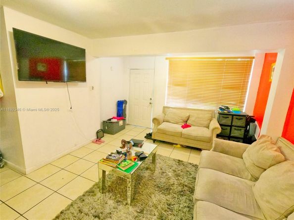 1841 NW 86th Ter, Miami FL 33147
