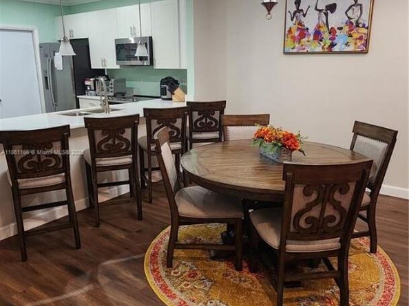 6751 Cypress Rd 205, Plantation FL 33317
