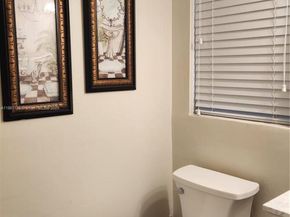 6751 Cypress Rd 205, Plantation FL 33317