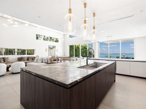 1379 N Venetian Way, Miami FL 33139