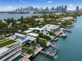 1379 N Venetian Way, Miami FL 33139