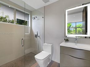 1379 N Venetian Way, Miami FL 33139