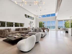 1379 N Venetian Way, Miami FL 33139