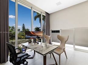 1379 N Venetian Way, Miami FL 33139