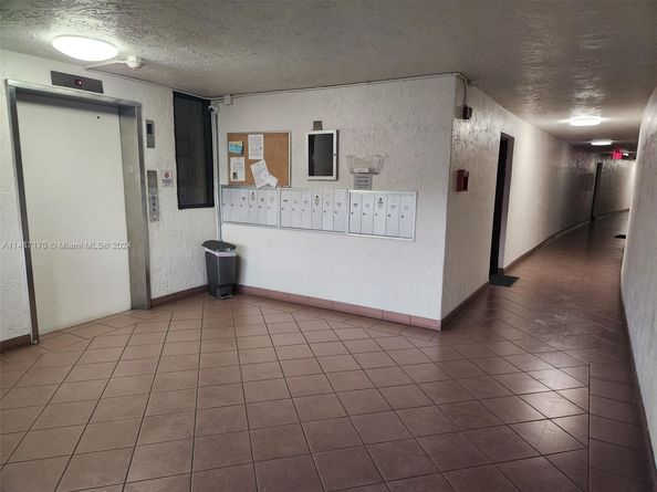 5201 Orduna Dr 14, Coral Gables FL 33146