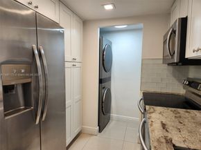 5201 Orduna Dr 14, Coral Gables FL 33146
