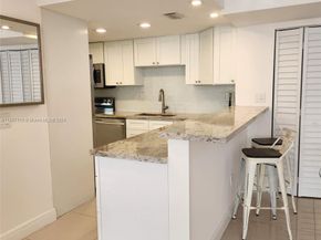 5201 Orduna Dr 14, Coral Gables FL 33146