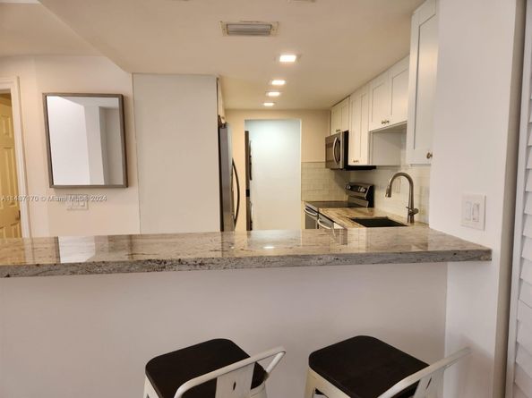5201 Orduna Dr 14, Coral Gables FL 33146