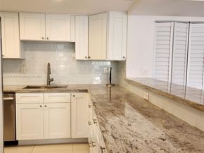 5201 Orduna Dr 14, Coral Gables FL 33146