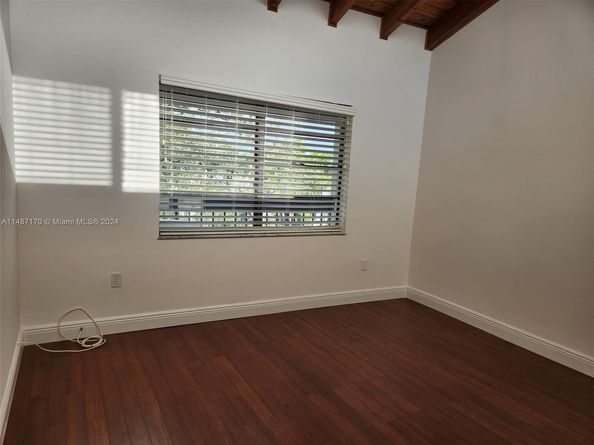 5201 Orduna Dr 14, Coral Gables FL 33146