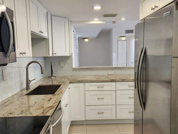 5201 Orduna Dr 14, Coral Gables FL 33146