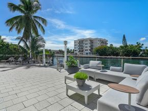 1040 S Shore Dr, Miami Beach FL 33141