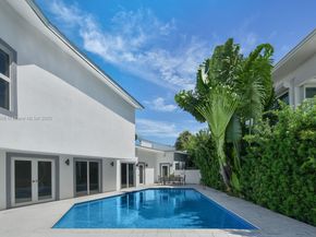 1040 S Shore Dr, Miami Beach FL 33141