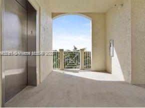 3600 Oaks Clubhouse Dr 509, Pompano Beach FL 33069