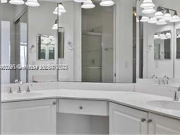 3600 Oaks Clubhouse Dr 509, Pompano Beach FL 33069