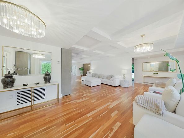 6100 La Gorce Dr, Miami Beach FL 33140