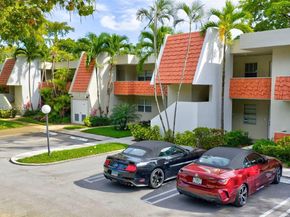 823 Cypress Blvd 104, Pompano Beach FL 33069