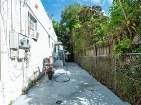 1177 NW 30th St, Miami FL 33127